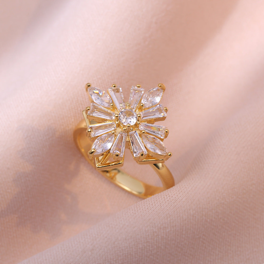 Rotating Ring for Women with Micro Paved Zircon, Elegant and Minimalist Style, Versatile Full Diamond Round Clover Ring Jewelry