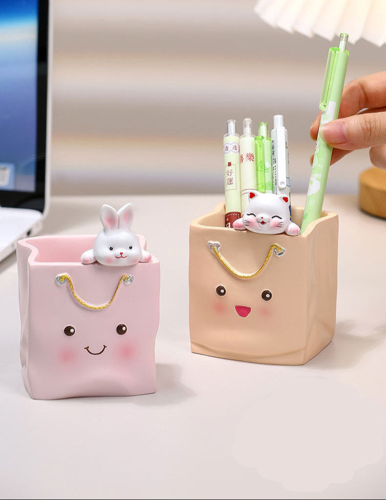 Cute Pen Holder Handmade Ornament High-end Creative Office Desk Decoration Pen Box Resin Figurine Office Gift