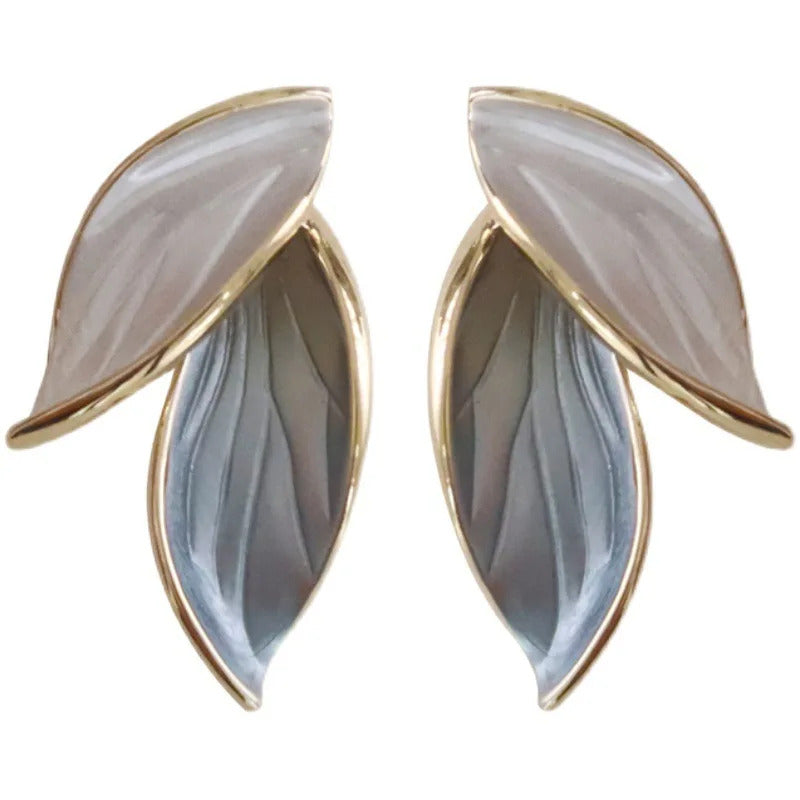 Metal Stud Earrings Trendy Fresh Lovely Sweet Grey Leaf Stud Earrings for Women 2022 Fashion Jewelry Accessories New Korean