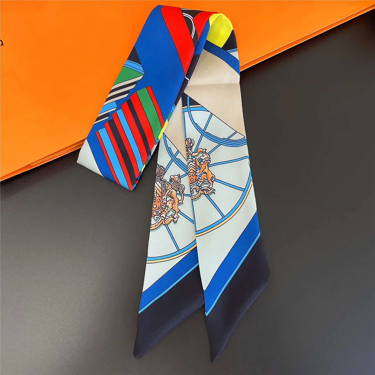 2024 Brand Design Leopard Twill Silk Scarf Luxury Scarf Women Foulard Skinny Bag Scarves Neckerchief Fashion Hair Headband