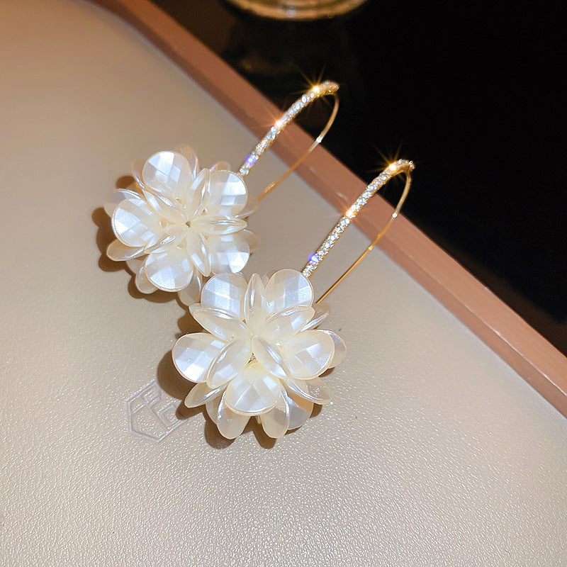 Silver Needle Inlaid with Diamonds and Pearls Flower Tassel Earrings Niche Style Atmosphere Earrings Fashionable Light Luxury High-end Earrings