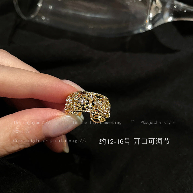 Wide Hollow Lace Open Ring French Retro Exquisite Commuting White Wear Ring