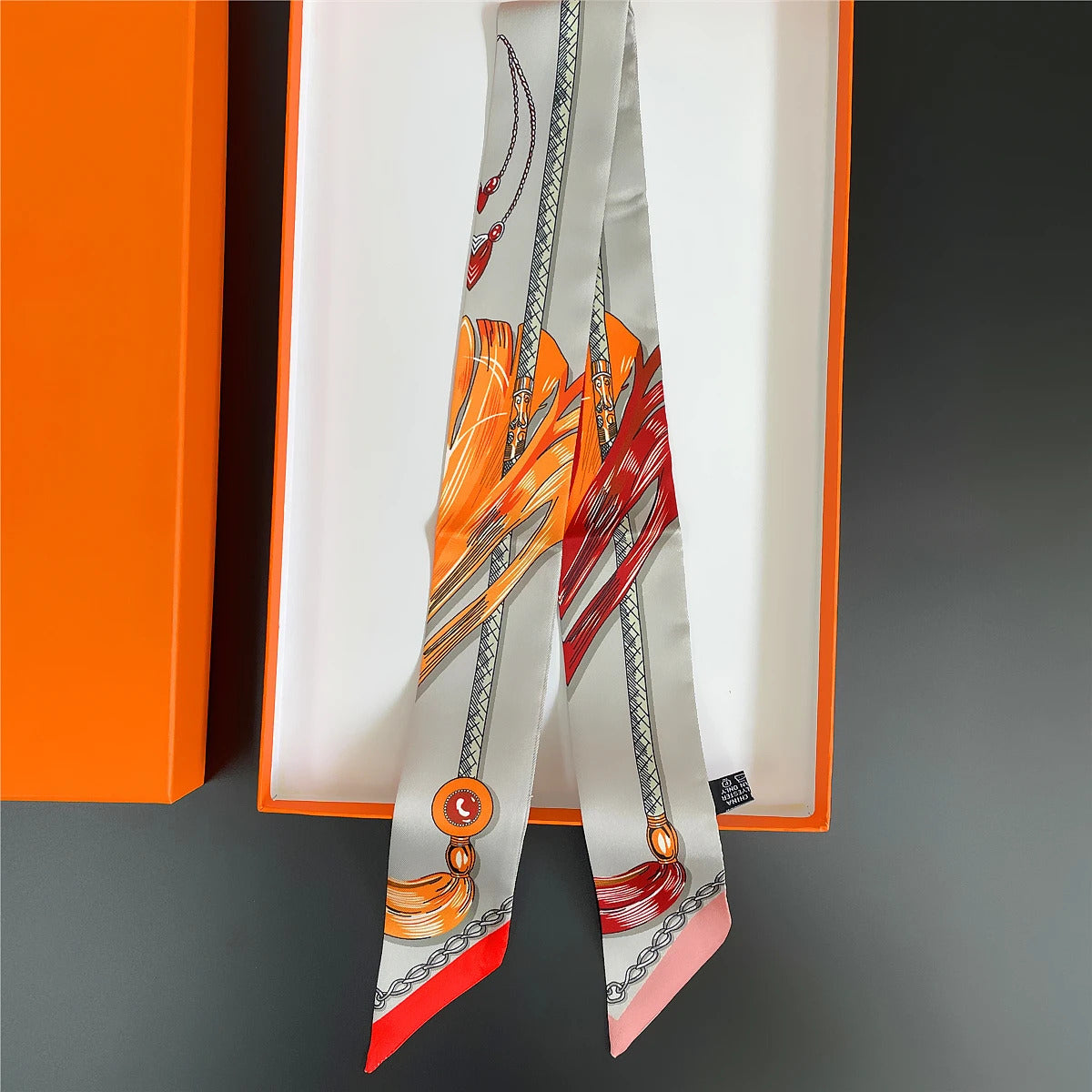 Brand Design Twill 100% Silk Scarf Luxury Fashion Scarf Women Foulard Skinny Bag Scarves New Hot Neckerchief Hair Headband