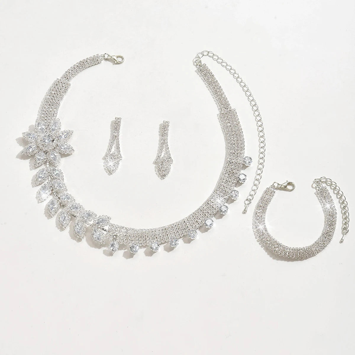 4PC Women's Fashion Flower Necklace Earrings Bracelet Jewelry Set Light Luxury Suitable for Wedding, Party, Festival Gifts-8541