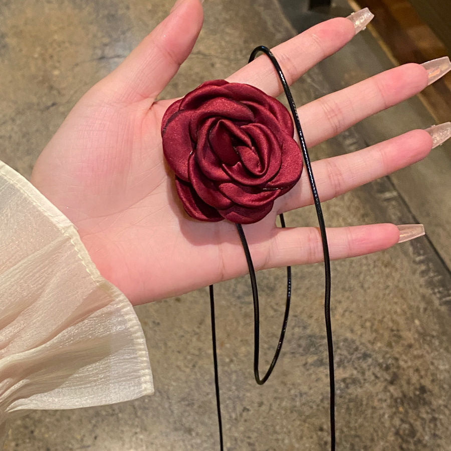 Black and White Flower Necklace Rose Choker Neck Flower Neckband Necklace Female Neck Collar Camellia Clavicle Chain
