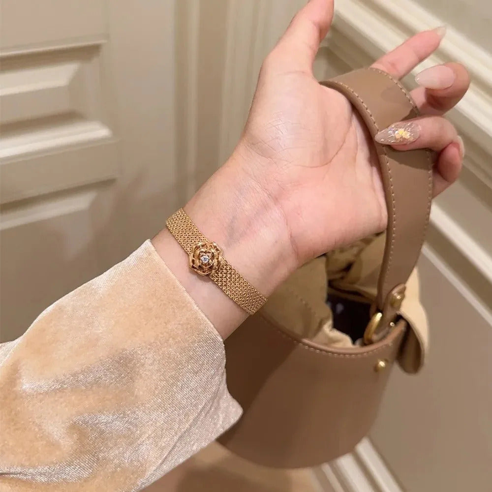 Luxury Camellia Flower Bangle Bracelets Watch Bands Woman 18K Rose Gold Silver High Grade Fine Jewelry Birthday Gifts Christmas