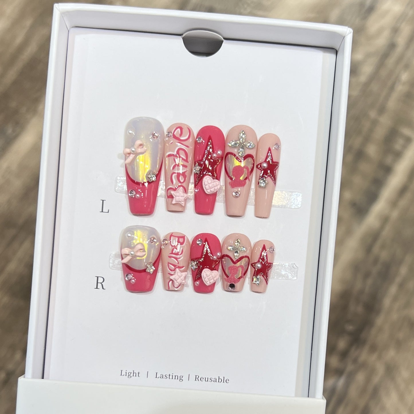 Dairison [Video Game Girl] Handmade Wearable Nails High-Grade Gray Hand-Painted Sweet Cool Heart Nail Tips Bowknot