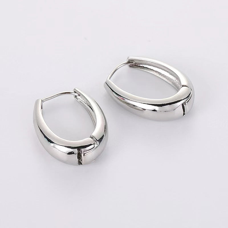 New Style Elegant Smooth Metal U-Shaped Earrings Geometric Oval Hoop Vintage Feel Women's Earrings Accessories