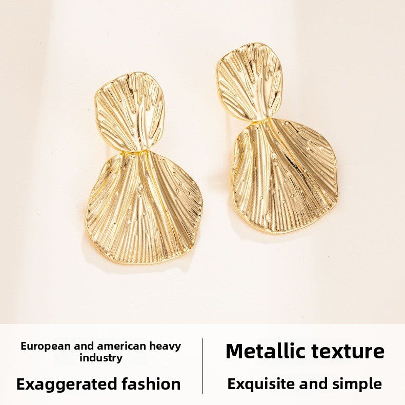 Heavy industry high-grade gold earrings niche design earrings Europe and the United States exaggerated earrings in stock wholesale luxury