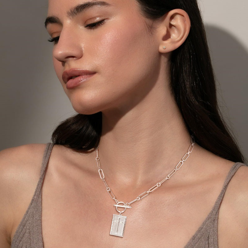 Amazon TK Hot-Selling OT Buckle Square Cross Necklace for Women Copper Plated 14K Gold Paperclip Necklace Yiwu In Stock