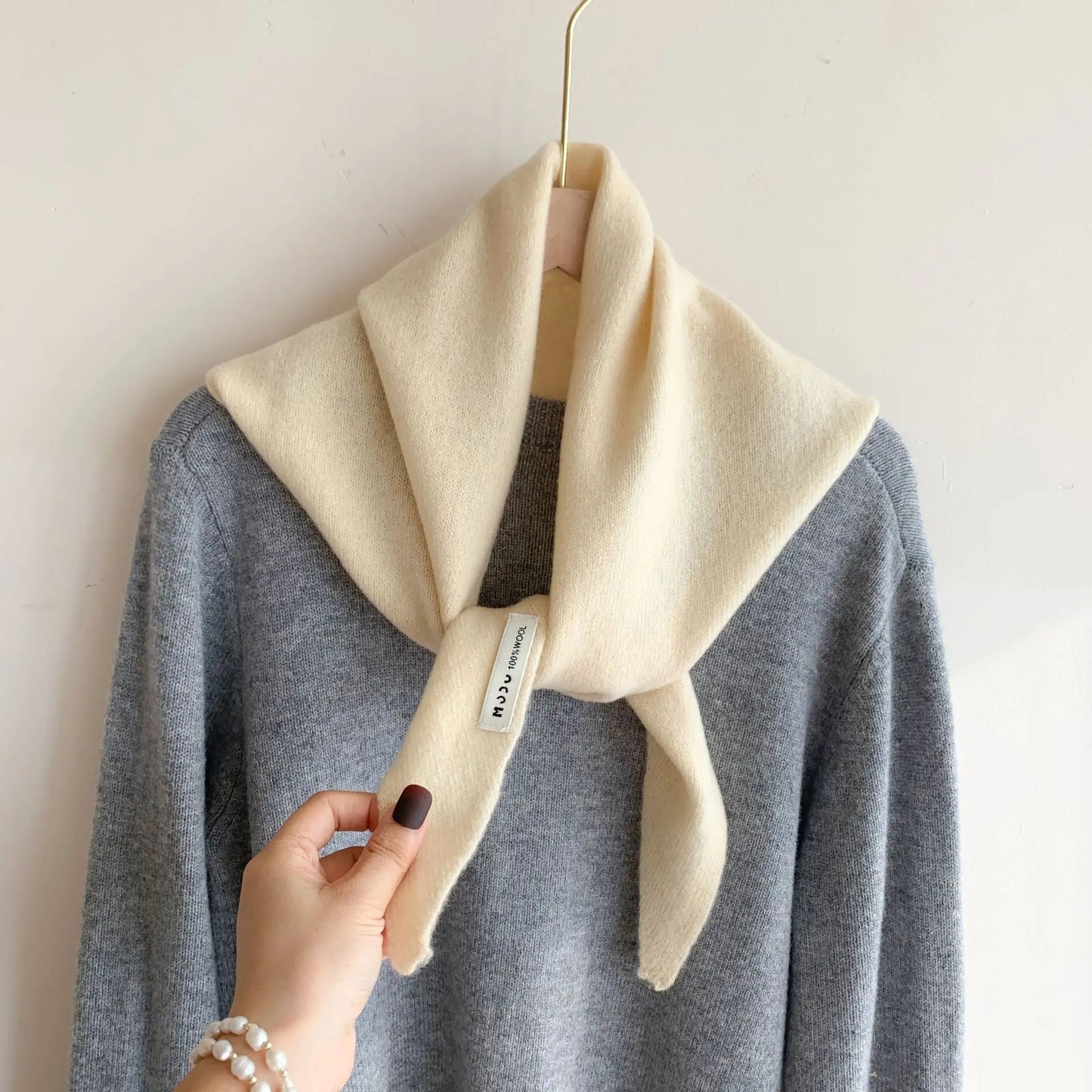 British Korean Triangle Scarf  Niche Wool  Triangular Scarf Women Headscarf Knitted Scarf Multi-functional Warm Knitted Scarf