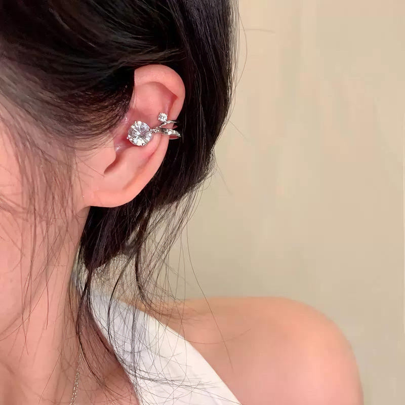 GenOptics Aura Essence Sparking Zirconium Ear Clip Non-Piercing Ear Clip Unique and Beautiful High-End Sense Light Luxury Temperament Earrings Female Earrings