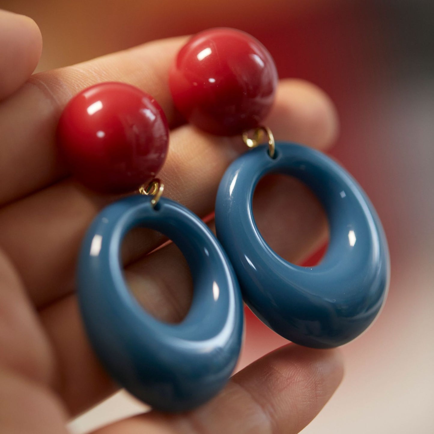 Retro 80 Hong Kong style atmosphere circle color contrast earrings exaggerated personality mosquito incense plate ear clip without ear hole