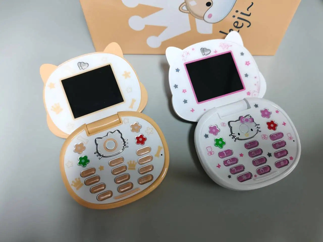 2023 New Cute Mini Koki Mobile Phone Flip Cartoon Kids Children Dual Sim 2G GSM Keyboard Botton MP3 Player Unlocked Cellphone
