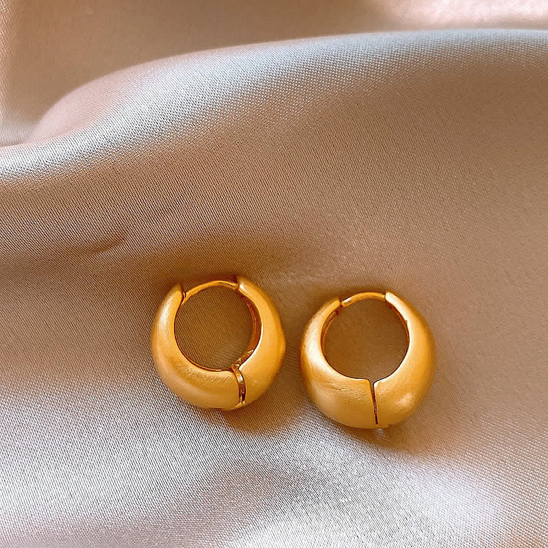 Simple Heart Circle Earrings Fashion Versatile Geometric Ear Clips Ear Studs Light Luxury High-end Feel Earrings for Women