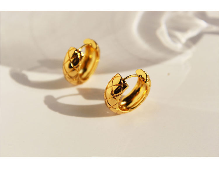 Jewelry Copper Gold-Plated Earrings Diamond Pattern Chanel Style Gold Earrings Round Versatile Ear Clips