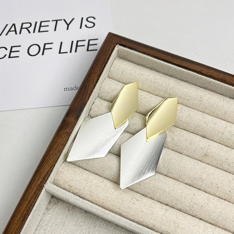 Trendy Color-Block Brushed Silver Rhombus Earrings Personality 925 Silver Needle Women's Stud Earrings 2025 New High-End Fashion