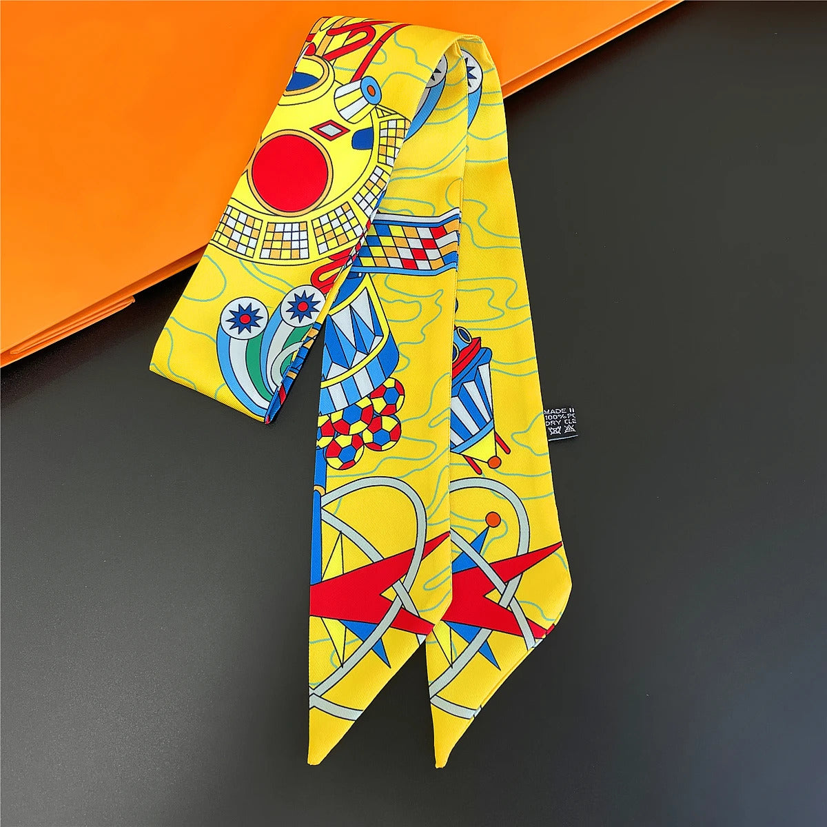 2024 Brand Design Leopard Twill Silk Scarf Luxury Scarf Women Foulard Skinny Bag Scarves Neckerchief Fashion Hair Headband