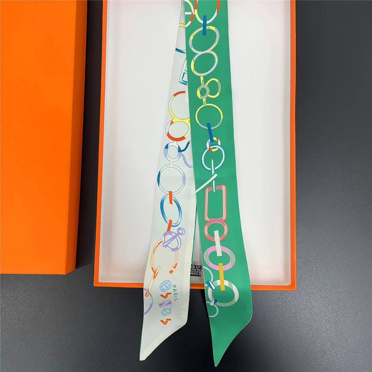 2024 Brand Design Leopard Twill Silk Scarf Luxury Scarf Women Foulard Skinny Bag Scarves Neckerchief Fashion Hair Headband