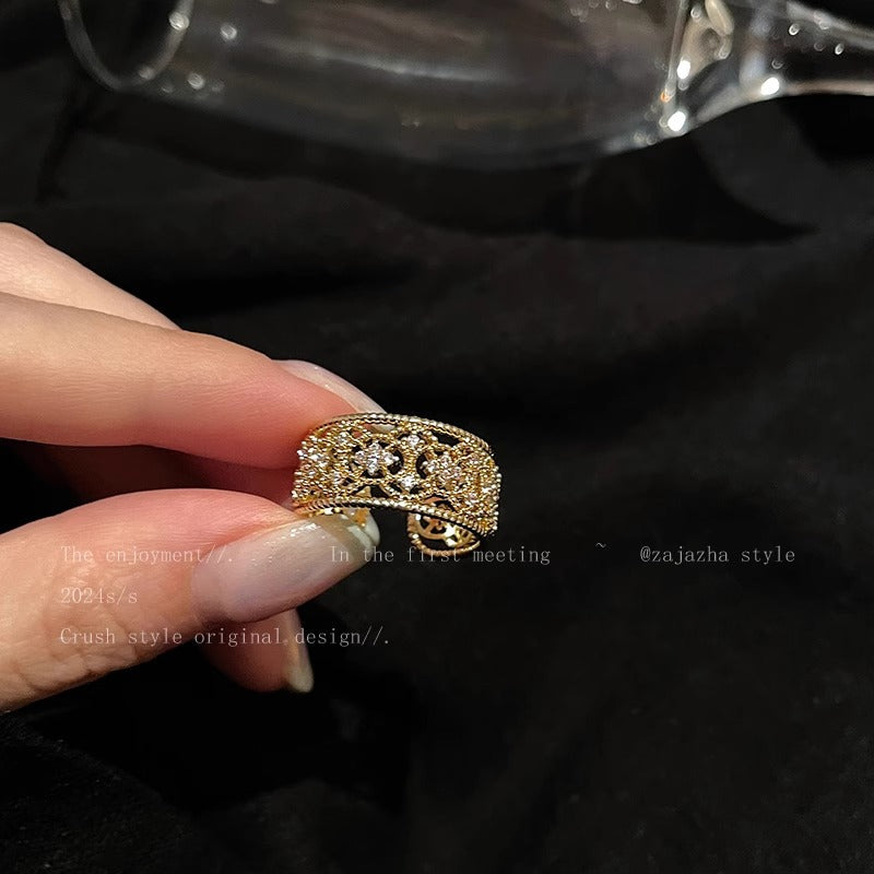 Wide Hollow Lace Open Ring French Retro Exquisite Commuting White Wear Ring