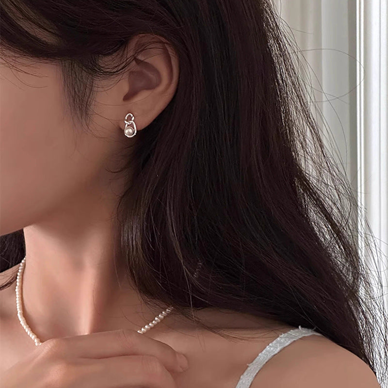 925 Silver Needle Love Butterfly Gravel Fashionable and Versatile Earrings Niche Unique Design Pearl Flower Earrings Earrings