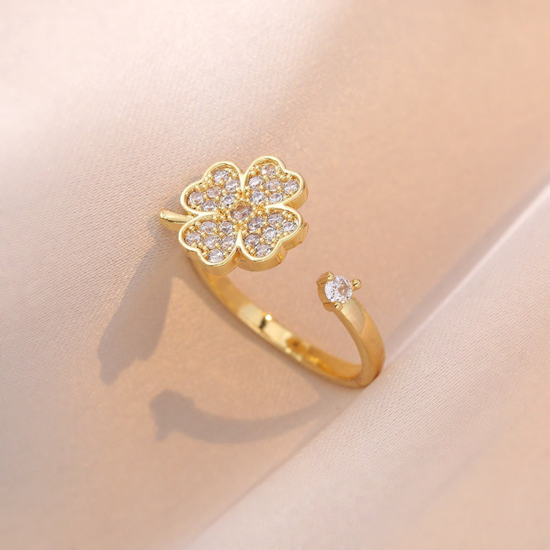 Rotating Ring for Women with Micro Paved Zircon, Elegant and Minimalist Style, Versatile Full Diamond Round Clover Ring Jewelry