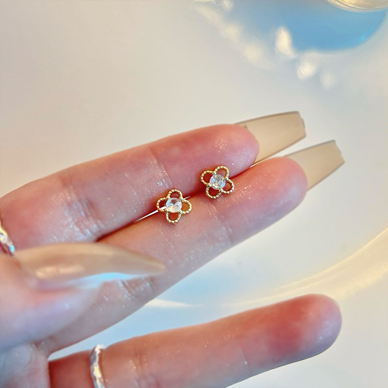 925 Silver Needle Love Butterfly Gravel Fashionable and Versatile Earrings Niche Unique Design Pearl Flower Earrings Earrings