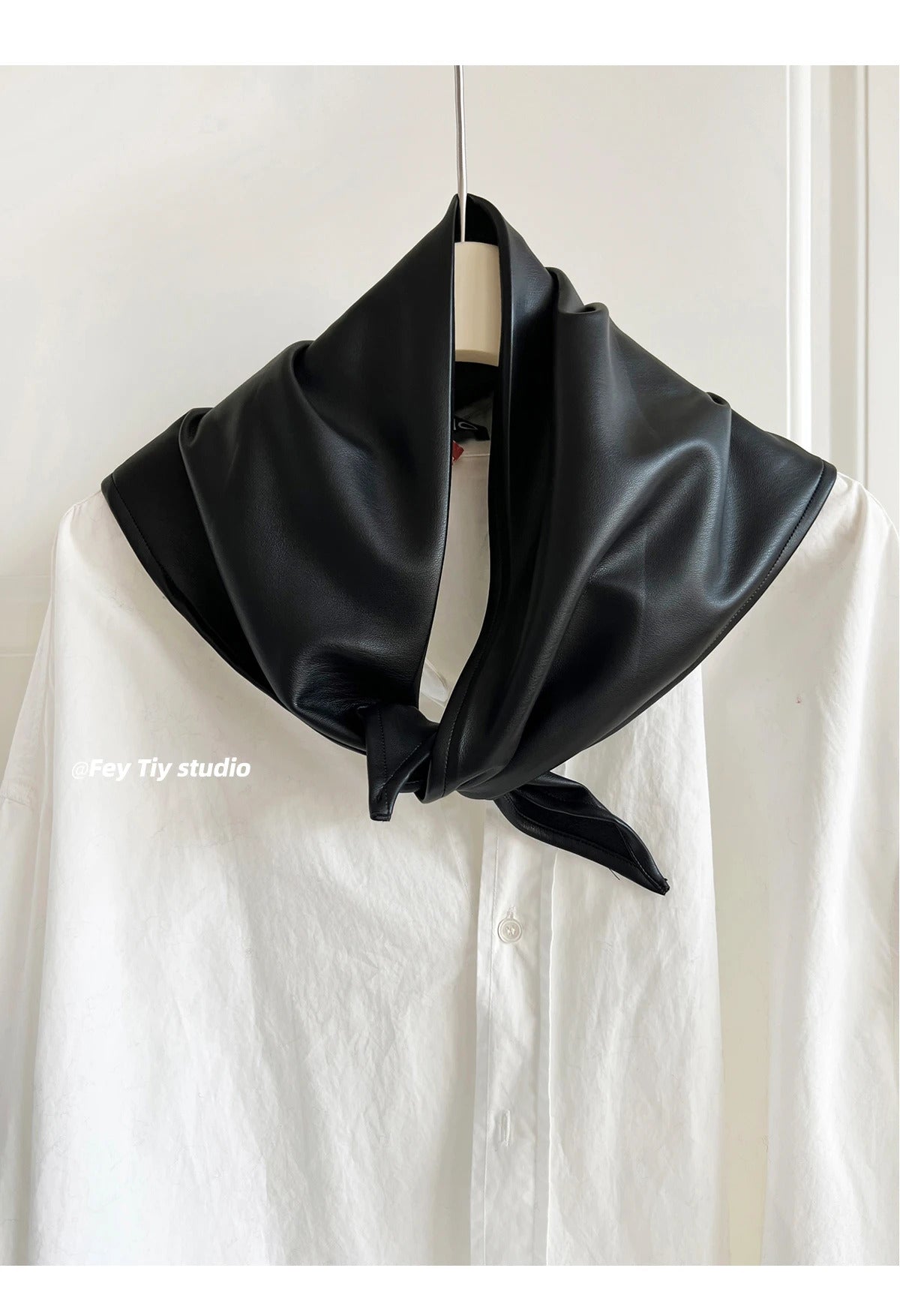 Retro Spicy PU Leather Headscarf Hat Women Summer Y2k Square Scarf Hip-hop Kerchief Korean Series Versatile Headband hair scarf