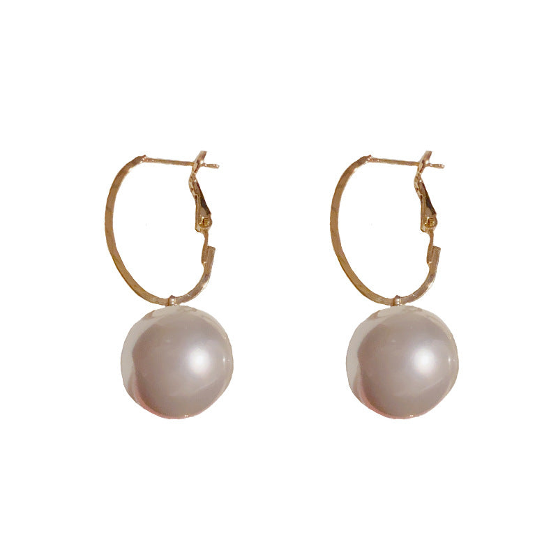 Fashionable Socialite Elegant Large Pearl Hoop Earrings for Women, Unique and Exaggerated Design, Slimming Earrings