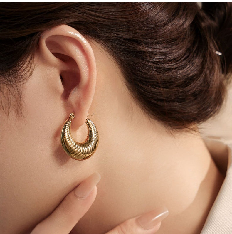 Hot Selling Stainless Steel Geometric Solid Smooth Earrings Fashion Simple High-end Gold Ear Buckle Ear Jewelry