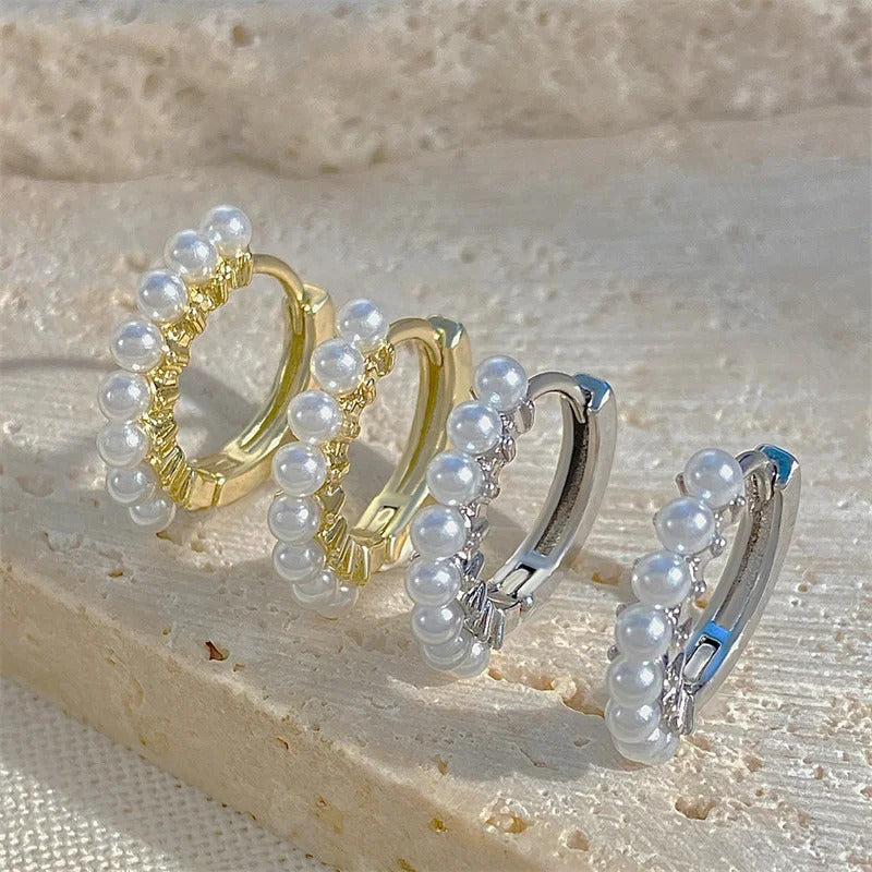 2023 New Cute Pearl Round Hoop Earrings for Women Gold Color Eardrop Minimalist Tiny Huggies Hoops Wedding Fashion Jewelry