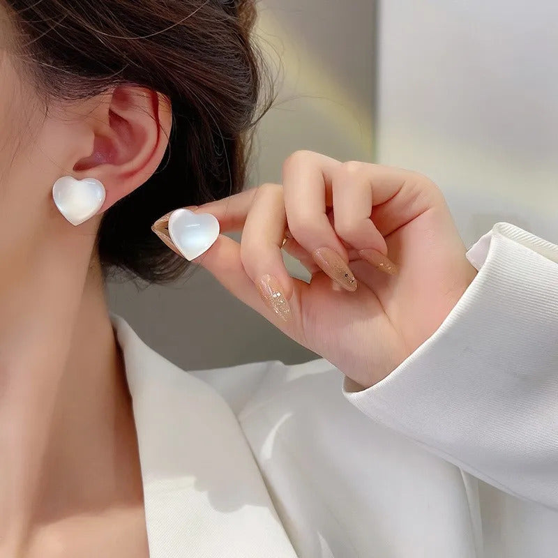 Trendy Geometric Stud Earrings for Women Classic Elegant Cute Imitation Pearl Leaf Small Stud Earring Wedding Jewelry