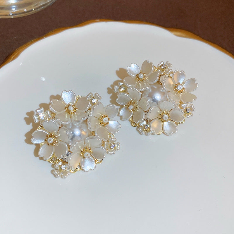 Silver Needle Inlaid with Diamonds and Pearls Flower Tassel Earrings Niche Style Atmosphere Earrings Fashionable Light Luxury High-end Earrings