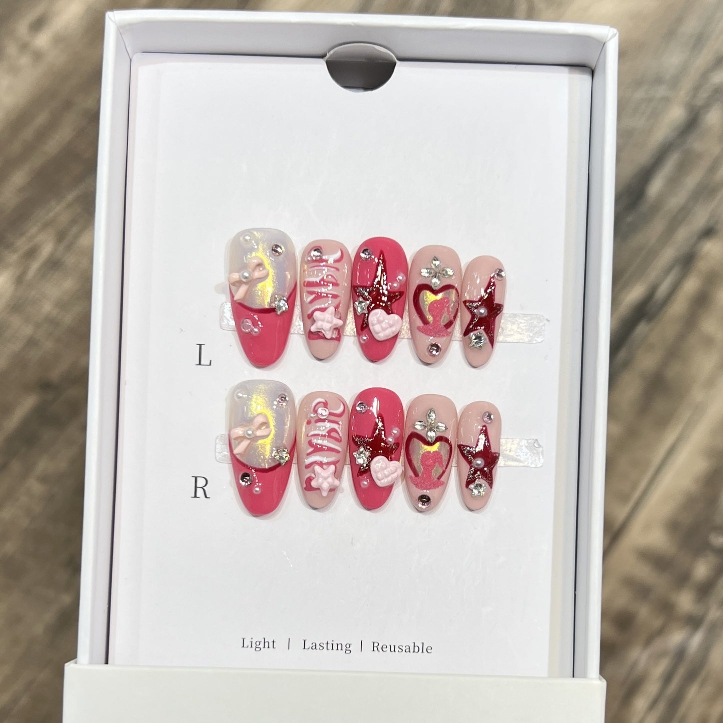 Dairison [Video Game Girl] Handmade Wearable Nails High-Grade Gray Hand-Painted Sweet Cool Heart Nail Tips Bowknot