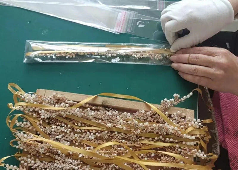 SLBRIDAL Handmade Luxury Rhinestones Crystal Pearls Ceram Flower Bridal Tiara Wedding Bridesmaids Crown Women Hair Jewelry