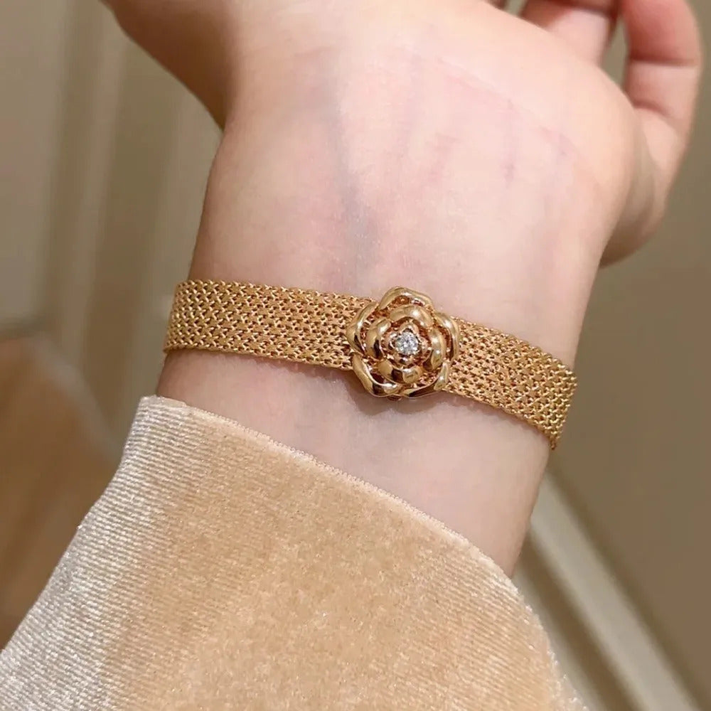 Luxury Camellia Flower Bangle Bracelets Watch Bands Woman 18K Rose Gold Silver High Grade Fine Jewelry Birthday Gifts Christmas