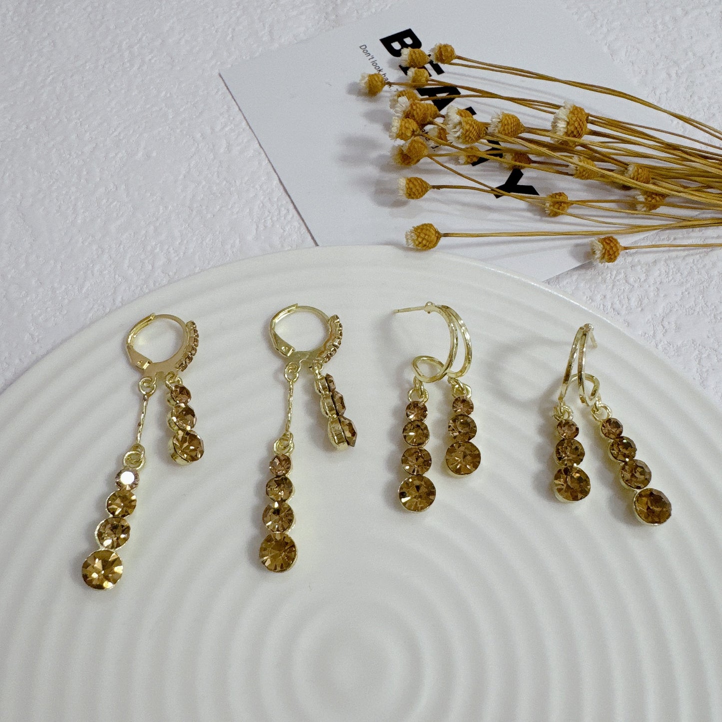 Niche Design Maillard Brown Simple Ear Clip Internet Hot New Popular Light Luxury High-End Fashion Earrings for Women