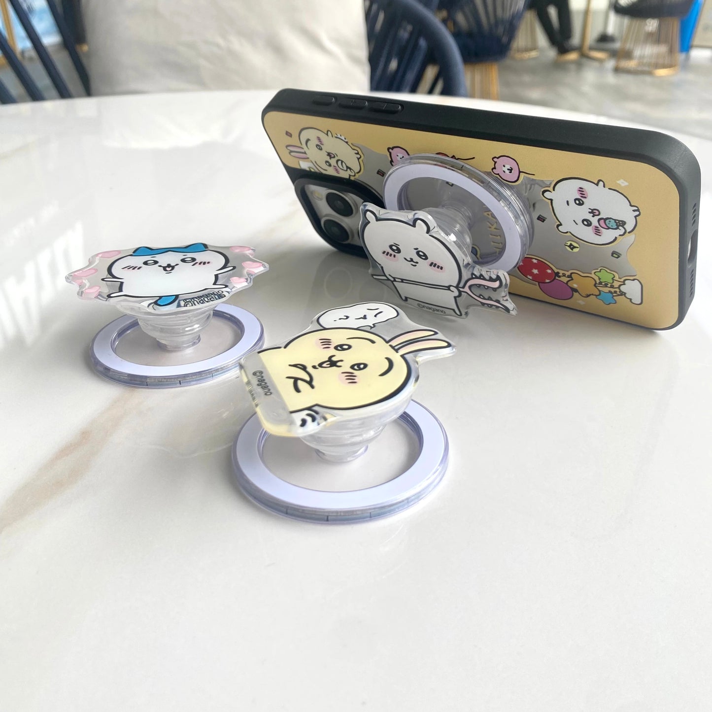 Kawaii Chiikawa Usagi Magnetic Mobile Phone Holder, Cute Cartoon Smartphone Bracket for iPhone or Phone Case