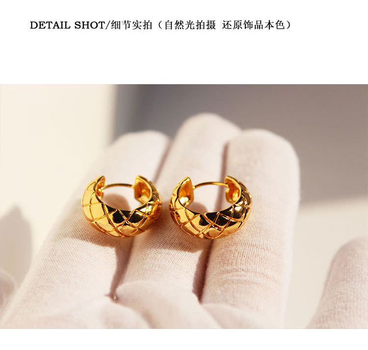 Jewelry Copper Gold-Plated Earrings Diamond Pattern Chanel Style Gold Earrings Round Versatile Ear Clips