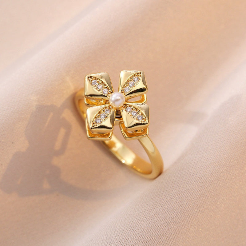 Rotating Ring for Women with Micro Paved Zircon, Elegant and Minimalist Style, Versatile Full Diamond Round Clover Ring Jewelry