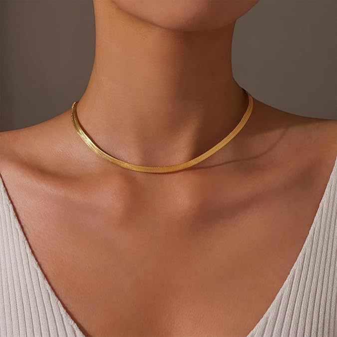 Amazon TK Hot-Selling OT Buckle Square Cross Necklace for Women Copper Plated 14K Gold Paperclip Necklace Yiwu In Stock