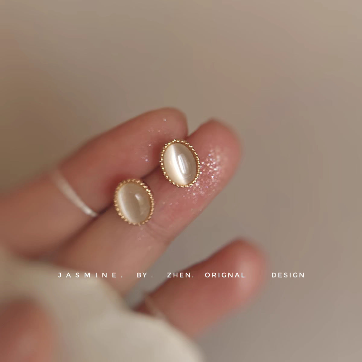 925 Silver Needle Love Butterfly Gravel Fashionable and Versatile Earrings Niche Unique Design Pearl Flower Earrings Earrings