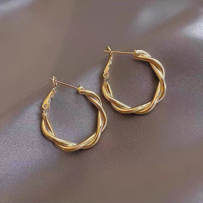 One Cold Style Simple Metal Earrings Retro High Fashion Style Texture Round Earrings