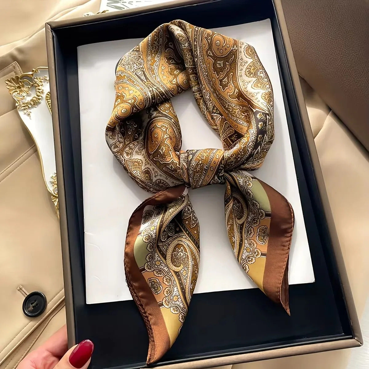 Luxury Women's Soft Satin Hair Scarves Fashion Square Printed Headscarf 70cm Professional Accessories Designer Scarf Headband