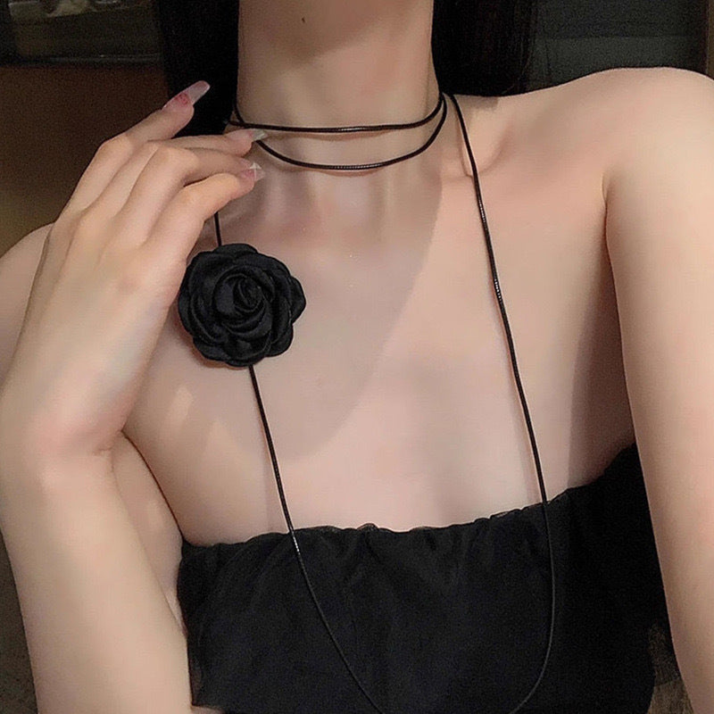 Black and White Flower Necklace Rose Choker Neck Flower Neckband Necklace Female Neck Collar Camellia Clavicle Chain