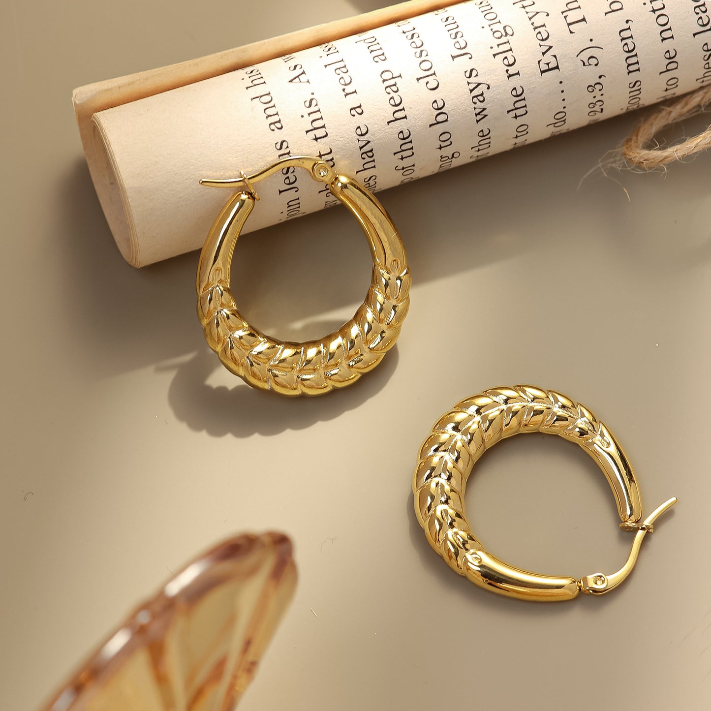 Hot Selling Stainless Steel Geometric Solid Smooth Earrings Fashion Simple High-end Gold Ear Buckle Ear Jewelry