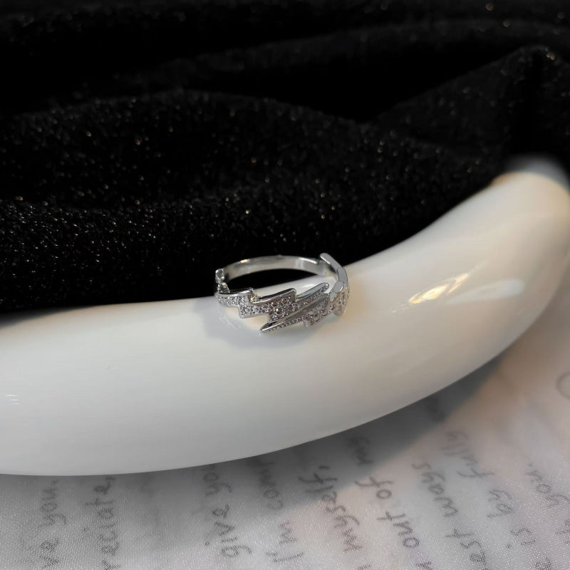 Lightning Ring Men's Light Luxury High-end Sense Distinctive Refined Ring Women