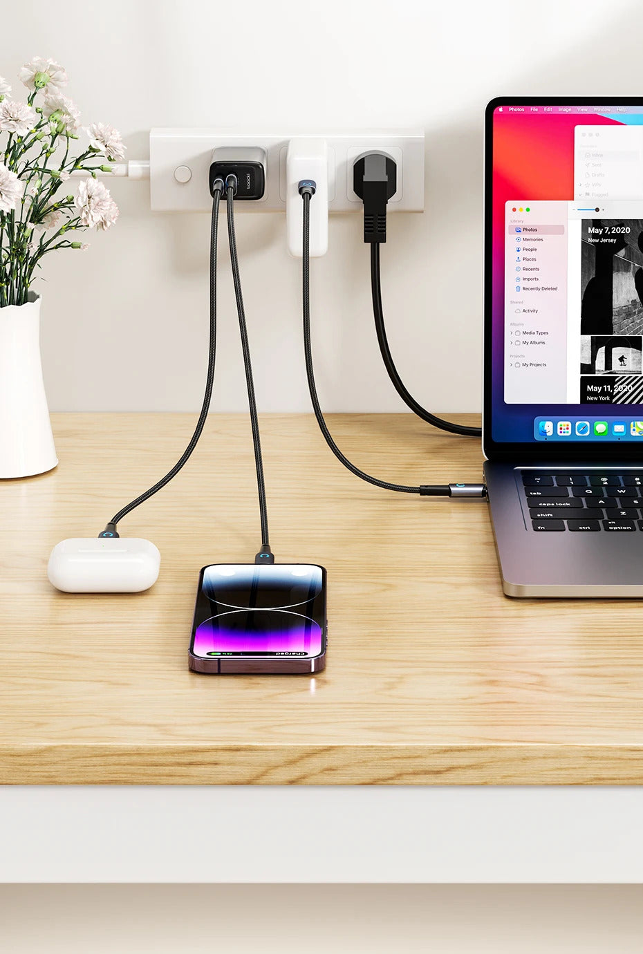 Toocki 1/3 Pcs Power Strip Holder Wall-hanging Plug Punch-Free Fixer Socket Mount Self-Adhesive Cable Wire Organizer For Office