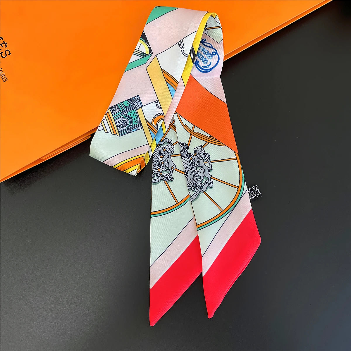 2024 Brand Design Leopard Twill Silk Scarf Luxury Scarf Women Foulard Skinny Bag Scarves Neckerchief Fashion Hair Headband