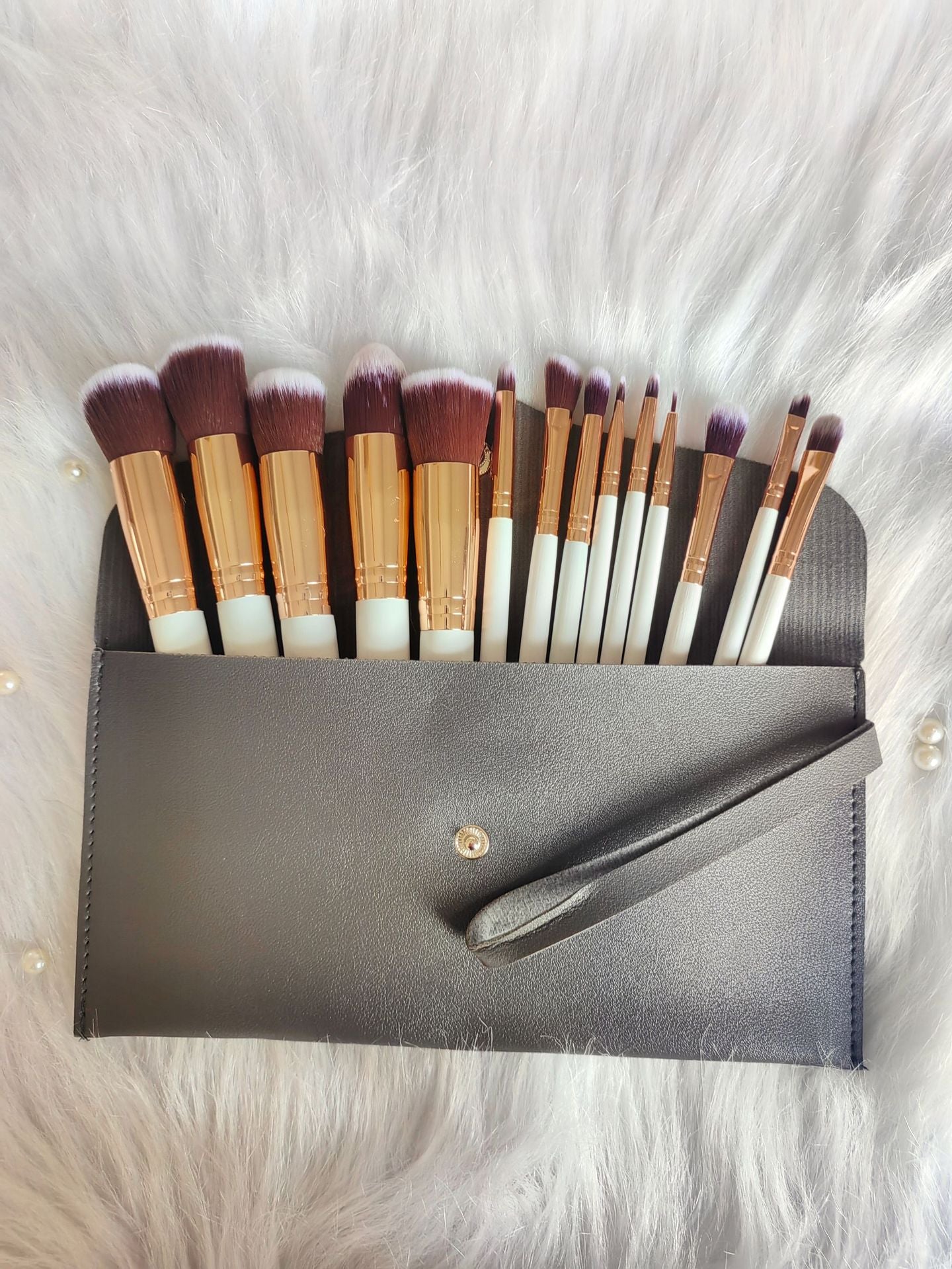 Amazon Hot-Selling Amazon 14-Piece Makeup Brush Set Loose Powder Foundation Brush Soft Bristle Brush Cangzhou In-Stock Wholesale